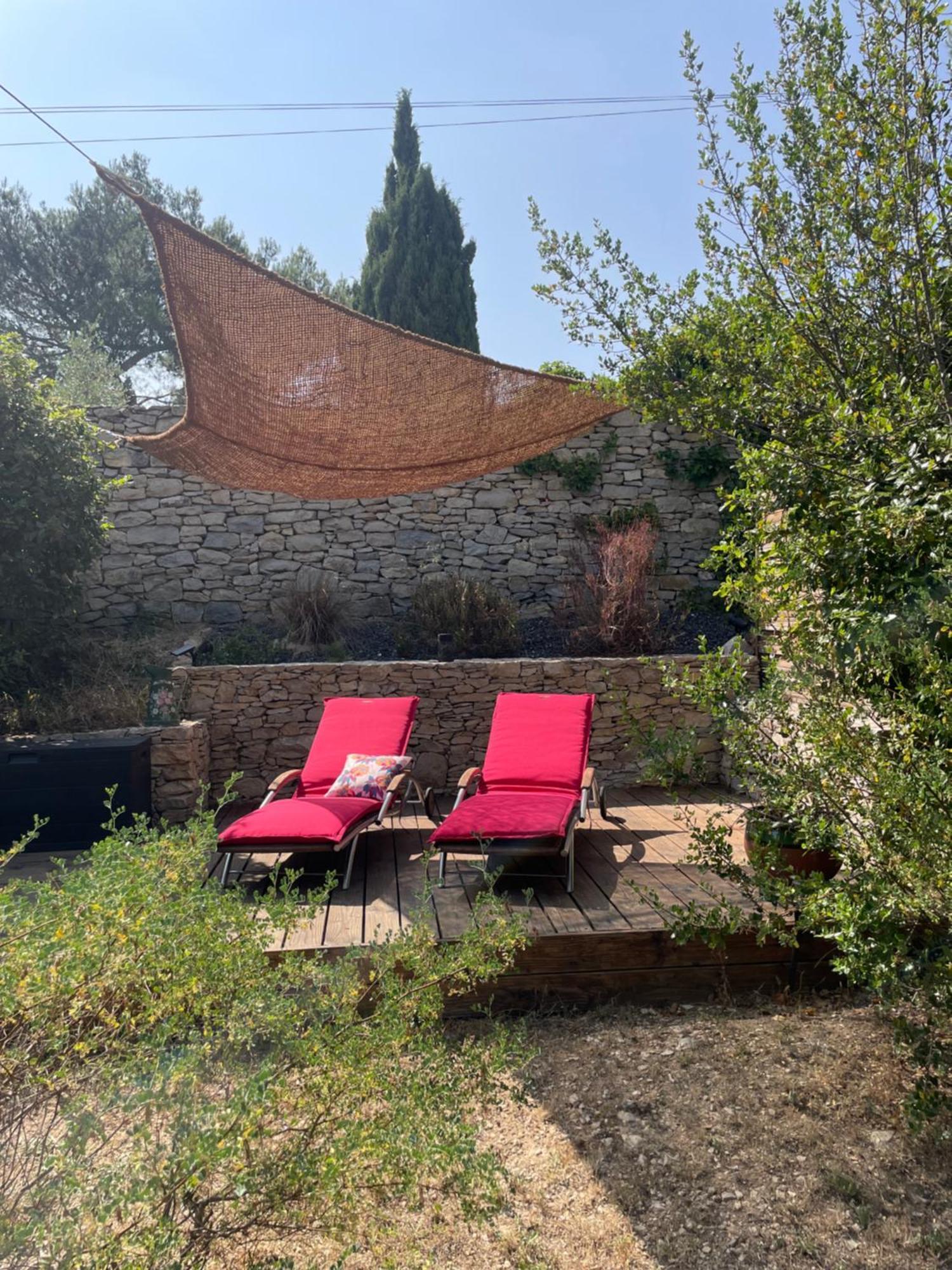 La Chambre Haute Et Son Spa Nimes Exterior photo